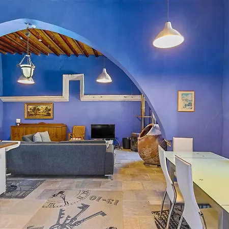 Blue Oak House بيت ضيافة