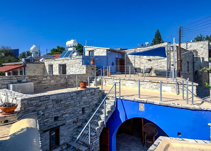 Blue Oak House 4* Kato Drys